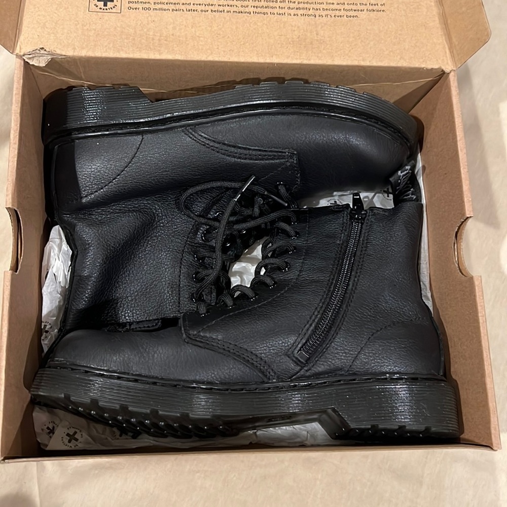 Kid dr martens